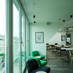 Design & Budget Schoenbrunn Otel